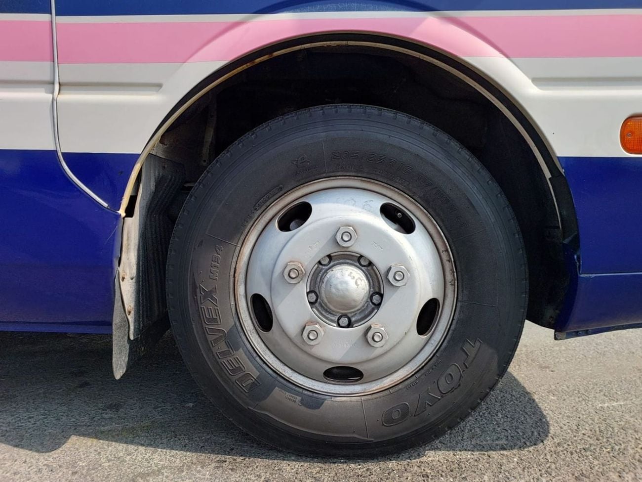 ميتسوبيشي روزا (RAMADAN OFFER) MITSUBISHI ROSA BUS RHD 2004 MODEL 4.9 L DIESEL MANUAL(PM00020)