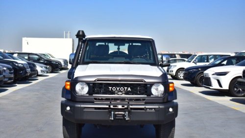 Toyota Land Cruiser Pickup Double Cab 79 Limited  2.8L Turbo Diesel 4WD Automatic