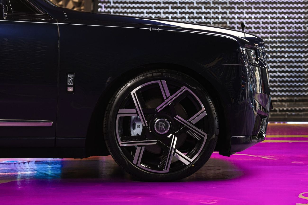 رولز رويس كولينان BLACK BADGE