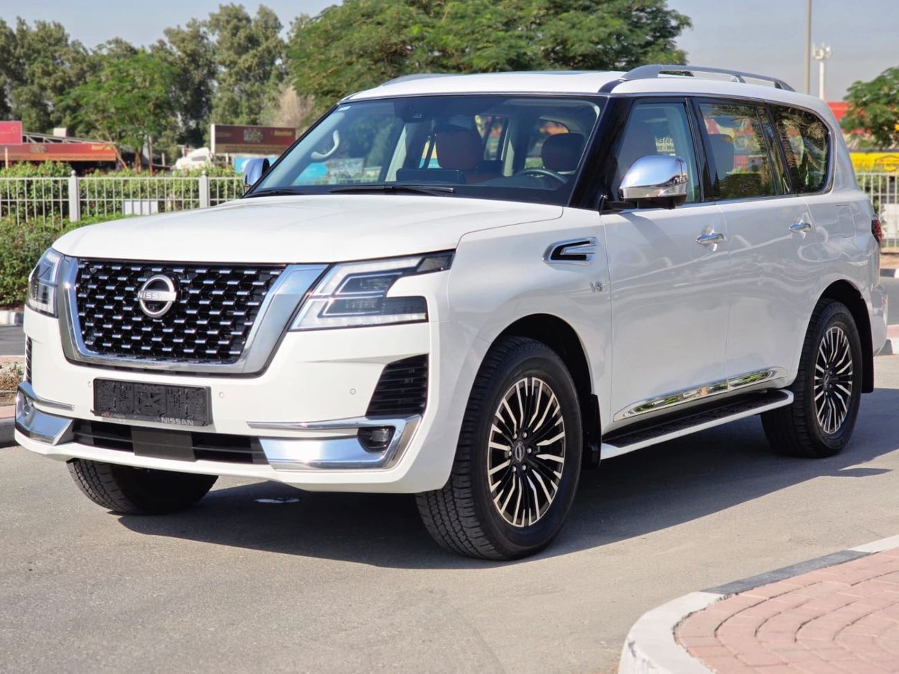 نيسان باترول LE Platinum 5.6L