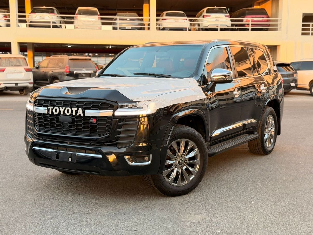 Toyota Land Cruiser GXR LANDCRUISER 2018 UPGRADE 2024 V8 LHD PETROL FULL OPTION GCC