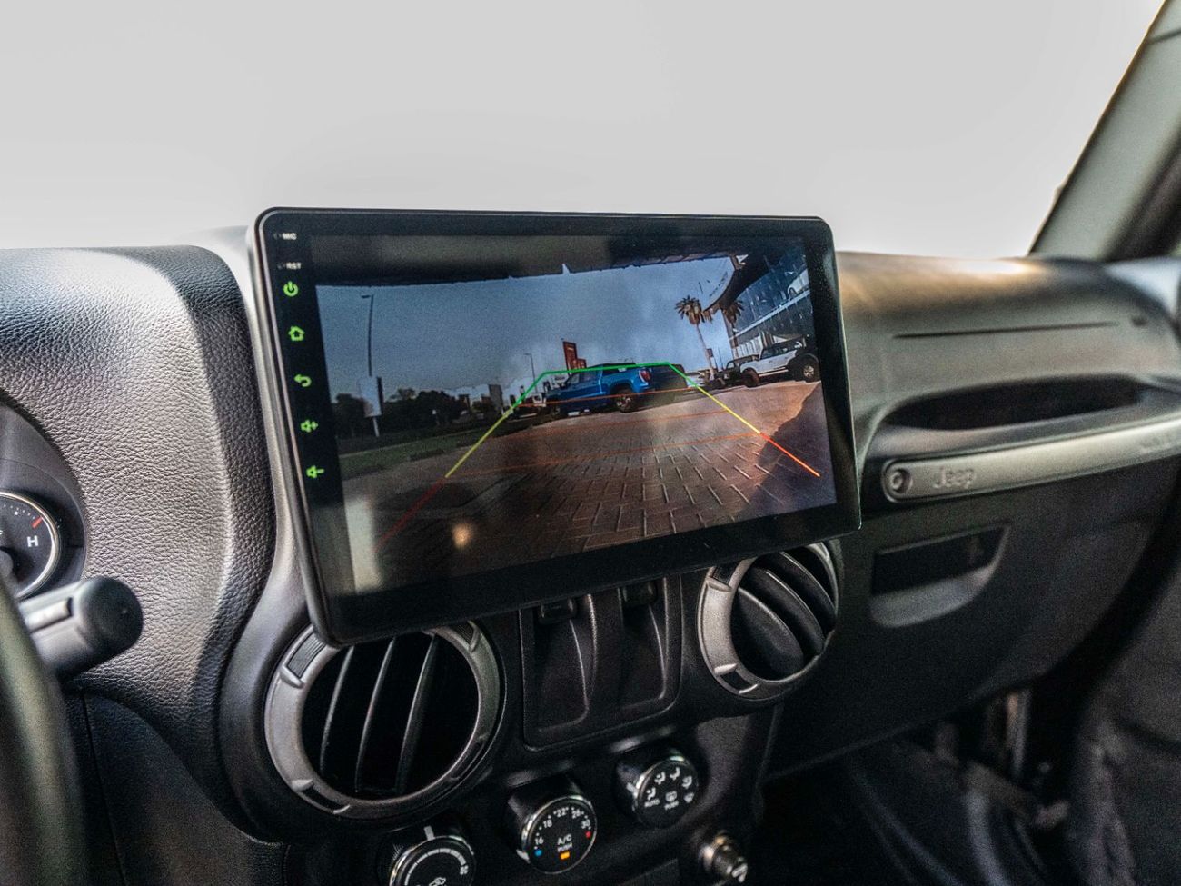 جيب رانجلر Sport 3.6L A/T (4 Seater)