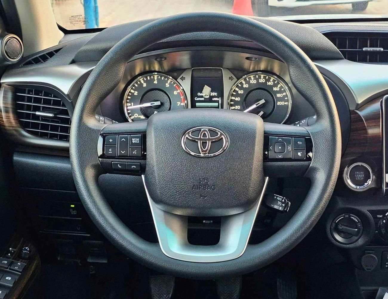 Toyota Hilux SR5 WIDE BODY/DOUBLE CABIN/2.7L PETROL M/T/HOOD LIFT ASSIST, BLIND SPOT, 2 COOL BOX, DIFF LOCK (CODE