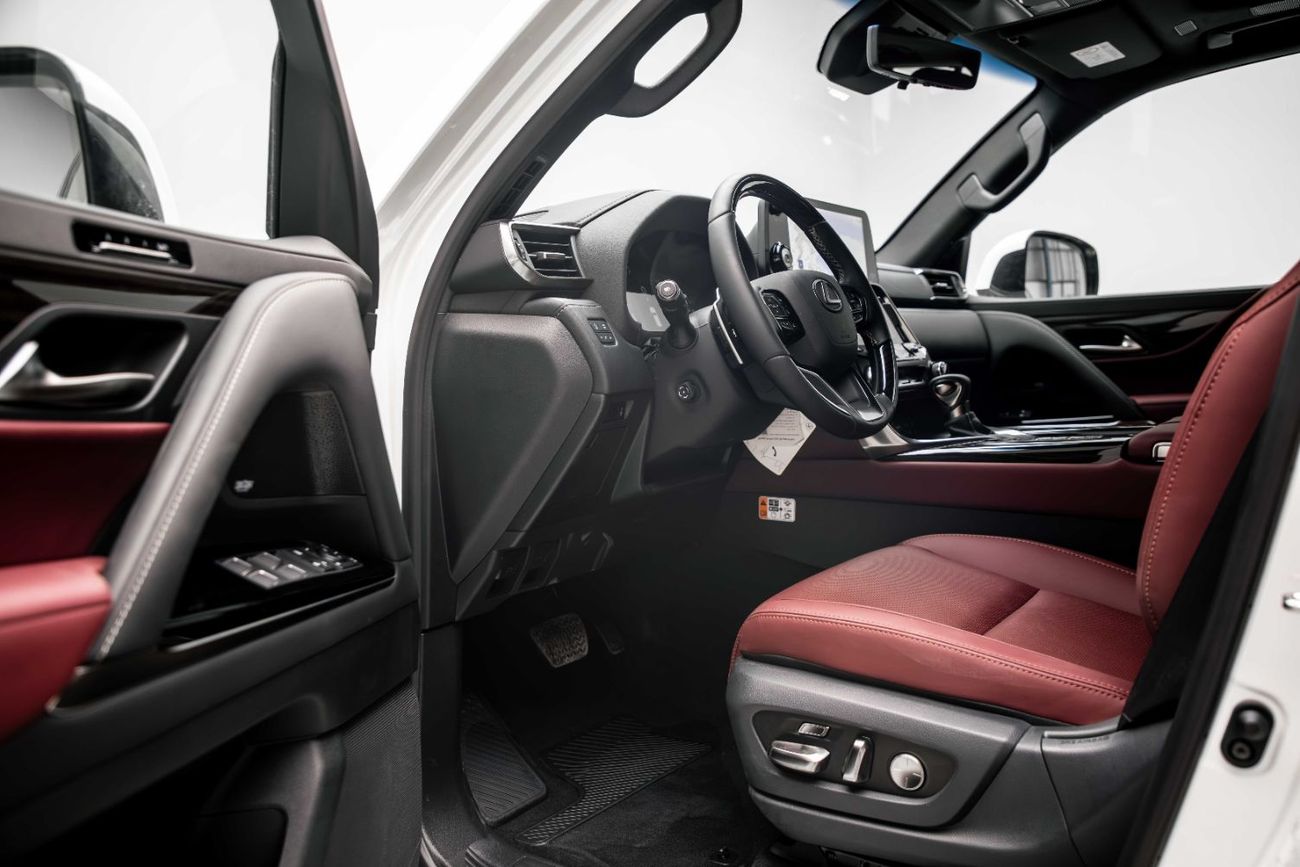 لكزس LX 500 D 3.3L Diesel - Sonic Quartz Inside Crimson | Export Only