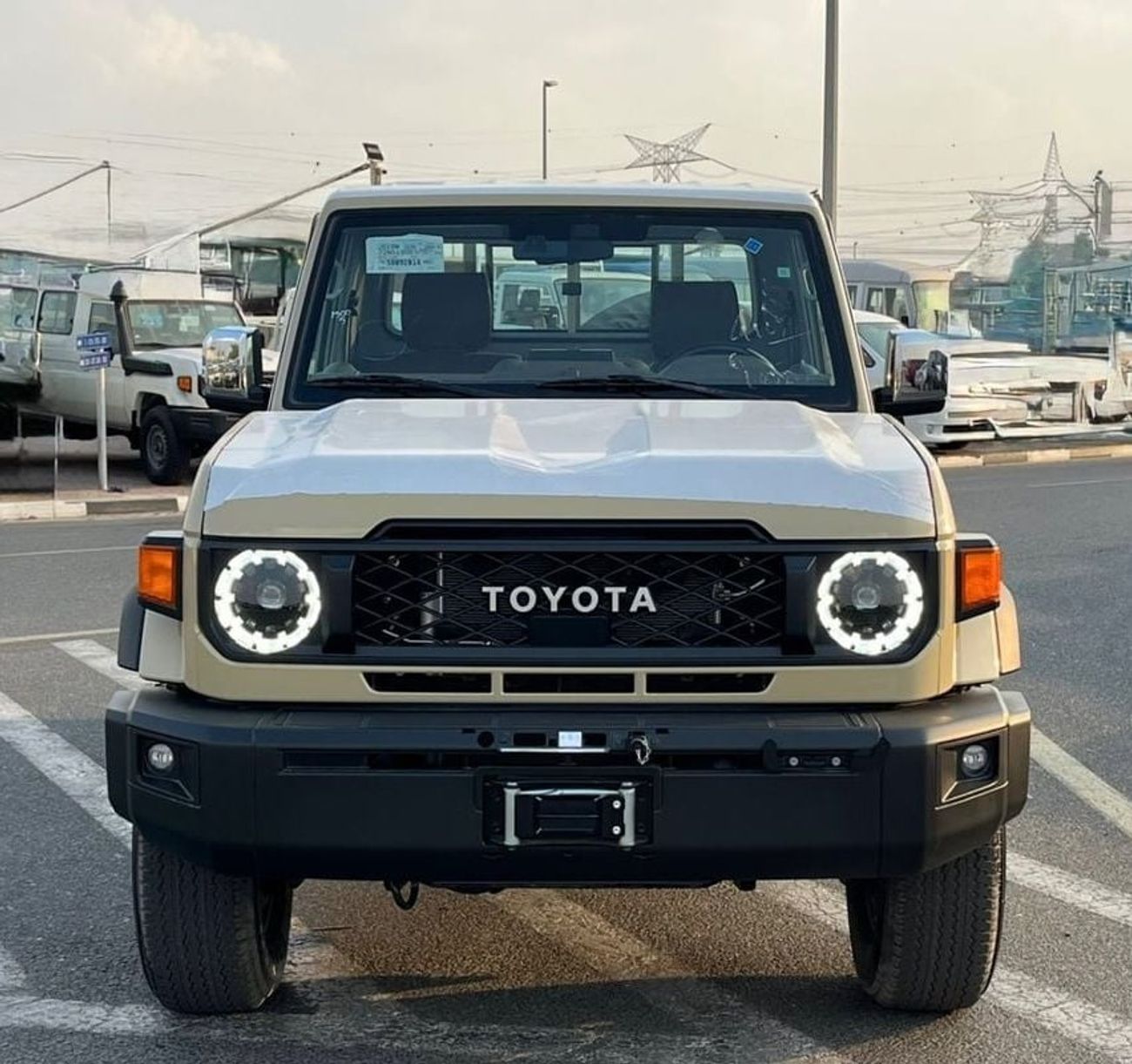 Toyota Land Cruiser Pick Up Toyota Land Cruiser LC79 SC 4.0 AT 2025 Full option