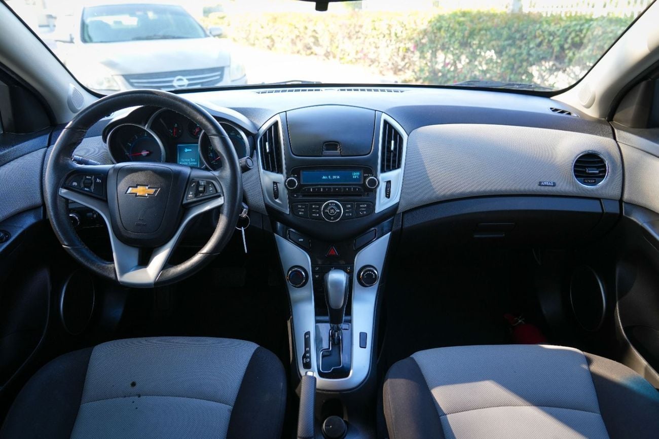 Chevrolet Cruze LS 2016!! GCC SPECS