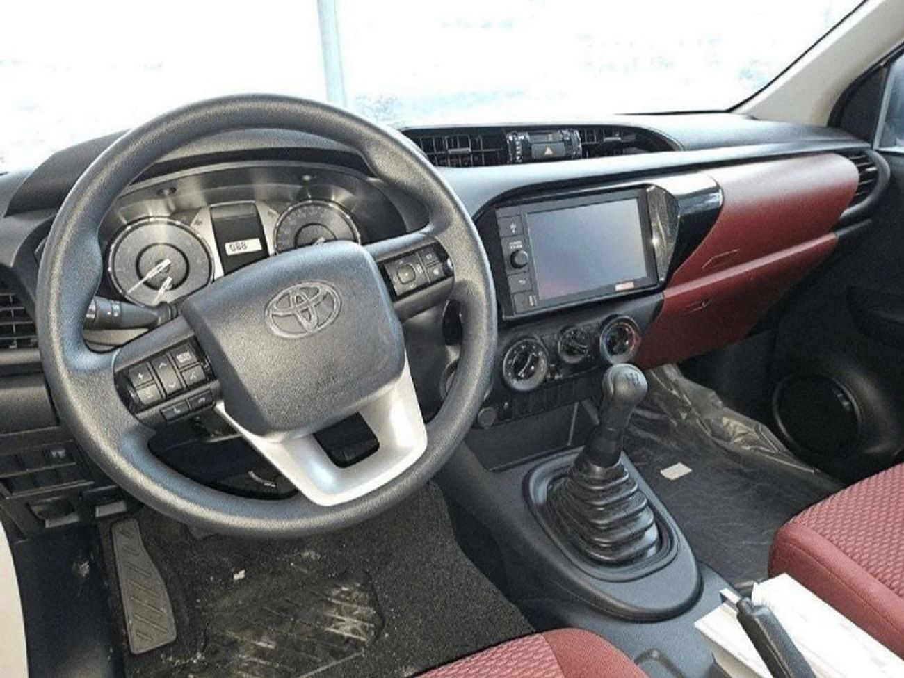 تويوتا هيلوكس GLX 2.7L Single Cab Utility RWD