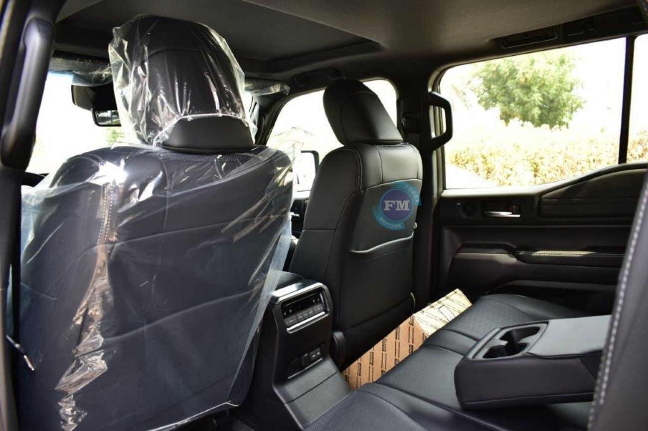 تويوتا برادو Luxury 2.4L Petrol 7 Seat Automatic