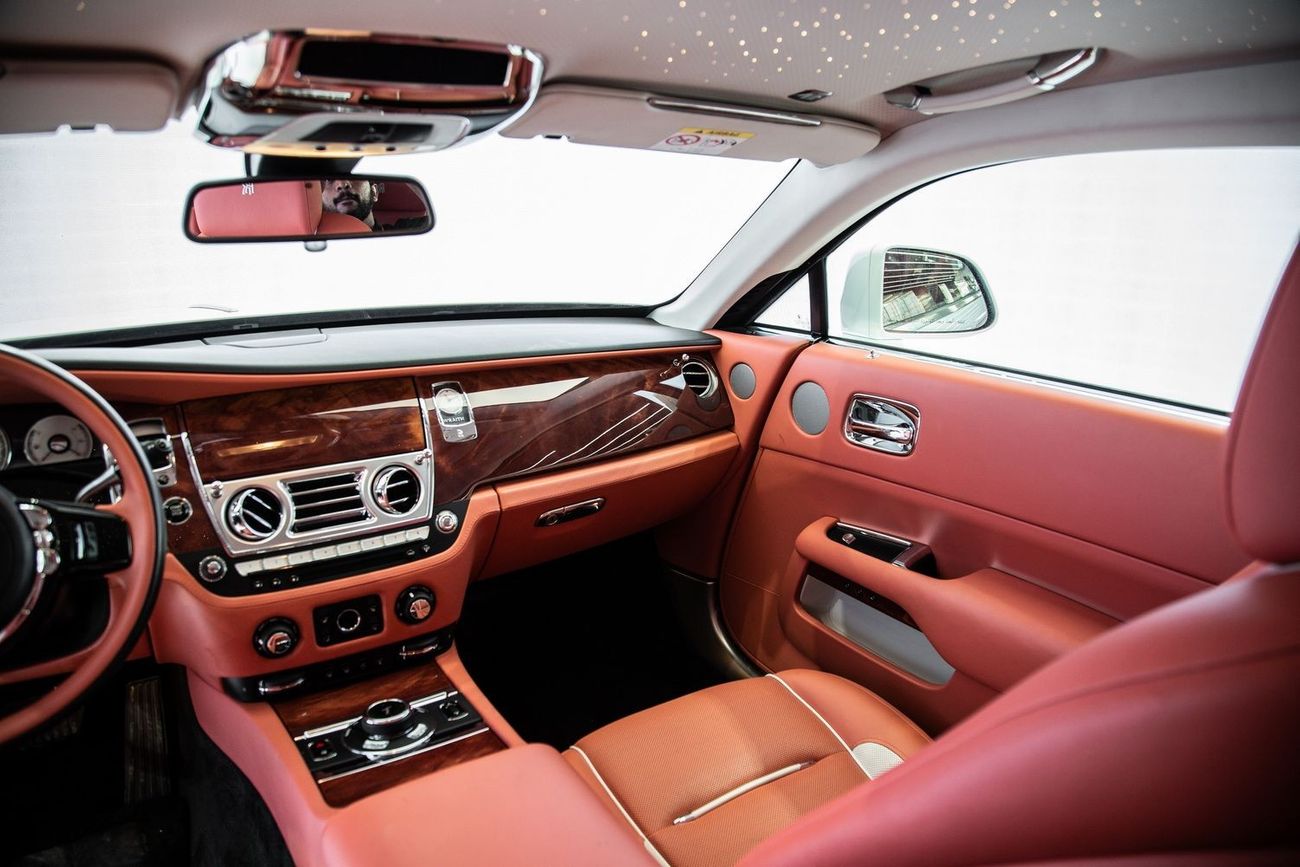 رولز رويس واريث Std