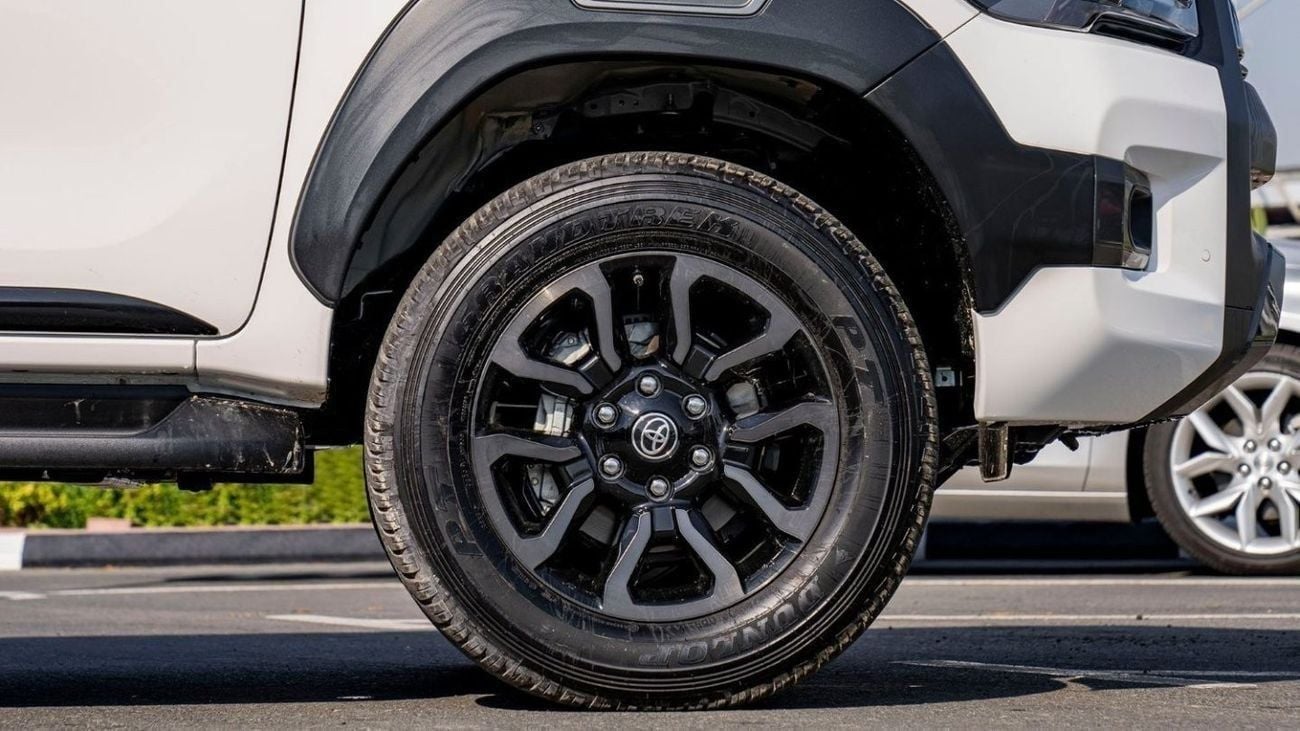 تويوتا هيلوكس ADVENTURE TOYOTA HILUX DC ADVENTURE 2.8D AT 4X4 MY2025