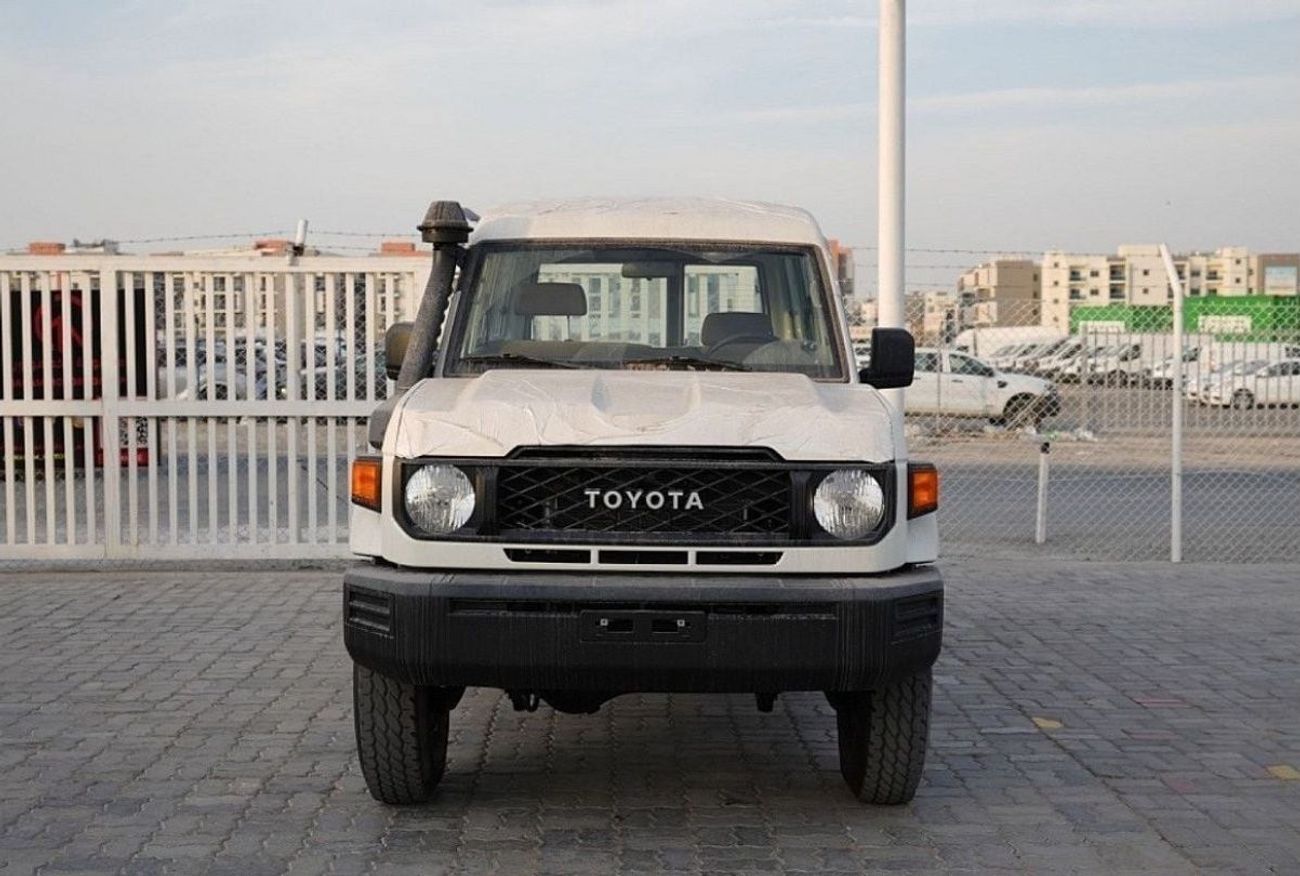تويوتا لاند كروزر 70 TOYOTA LAND CRUISER HARDTOP LC78 4.2L DIESEL V6 2025