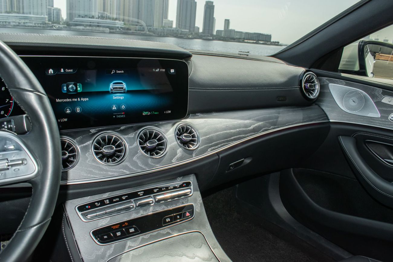 مرسيدس بنز CLS 450 Premium 3.0L (389 HP)