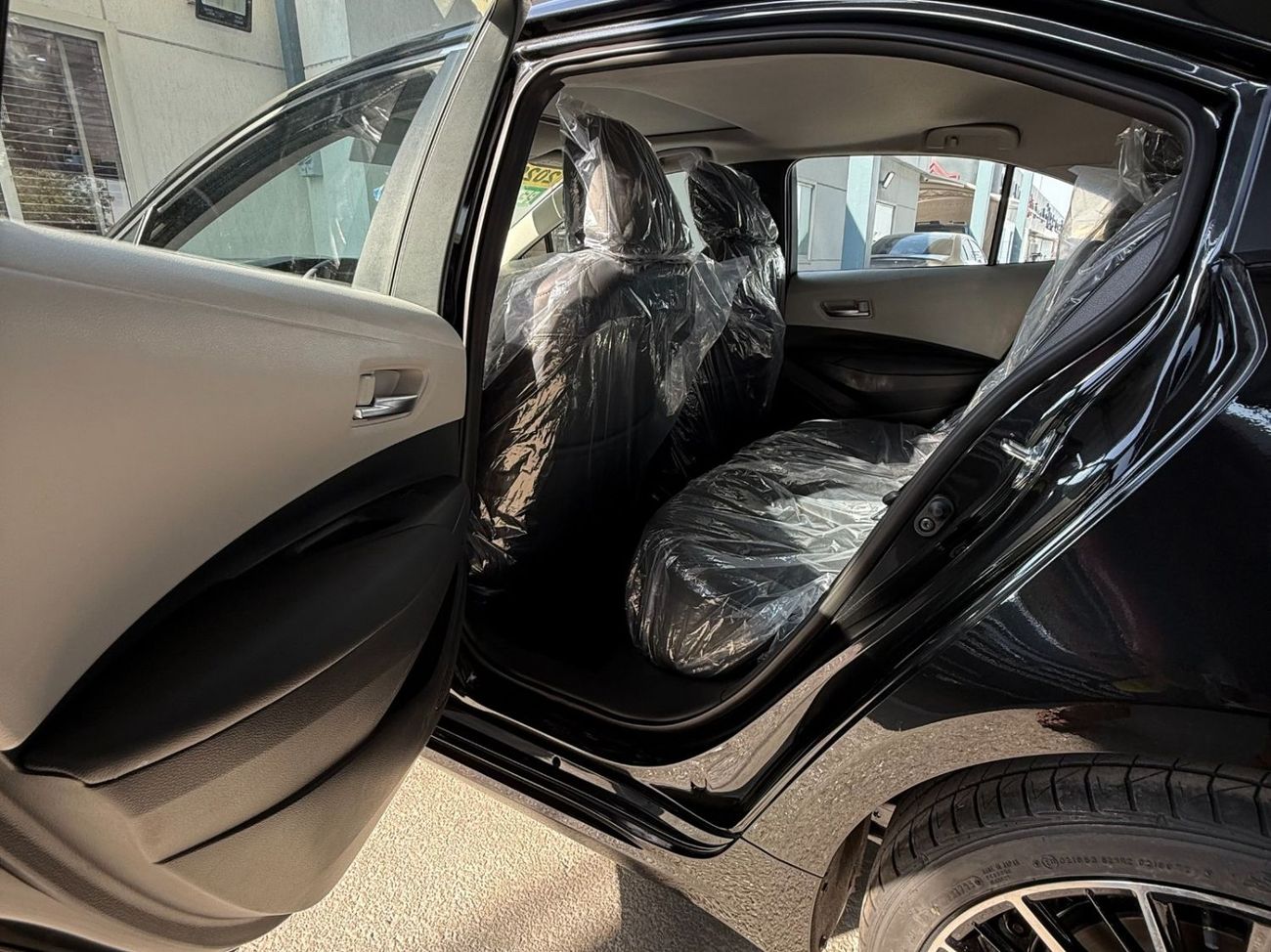 Toyota Corolla 1.8 LIMITED SUNROOF **EXPORT ONLY**التصدير فقط خارج الخليج**