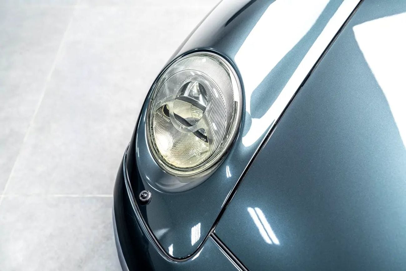 Porsche 911 Turbo (993) - Classic Performance Icon