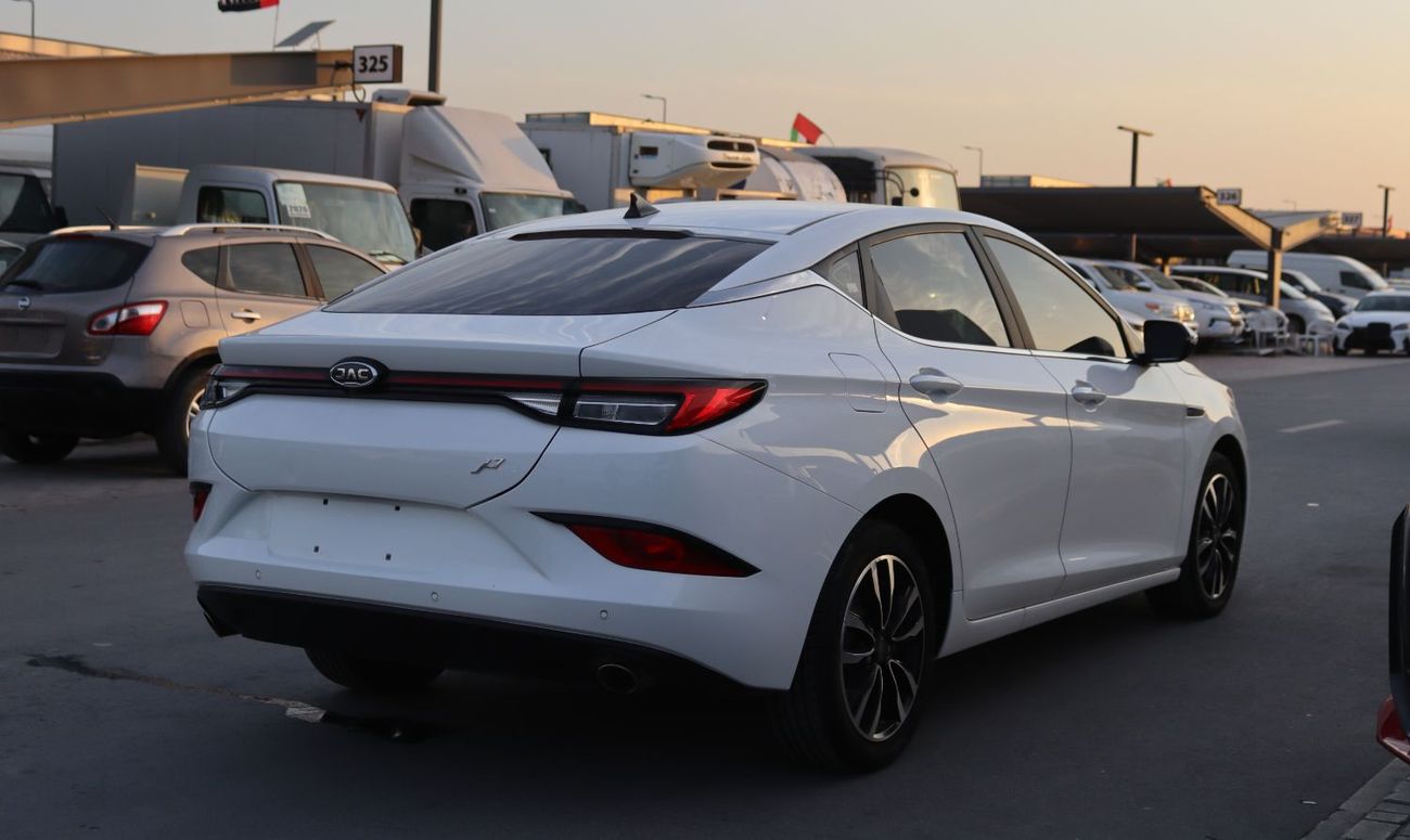 JAC J7 JAC J7 - 2023  - Turbo - GCC - Full option - Accident-free - 1.6L  - Excellent condition