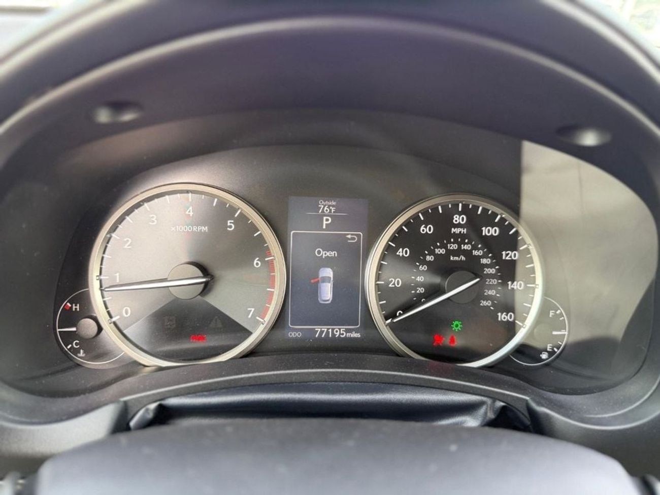 Lexus NX200t 4WD Premier 2.0L full option