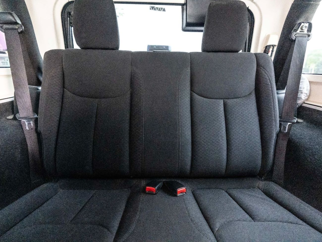 Jeep Wrangler Sport S 3.6L A/T