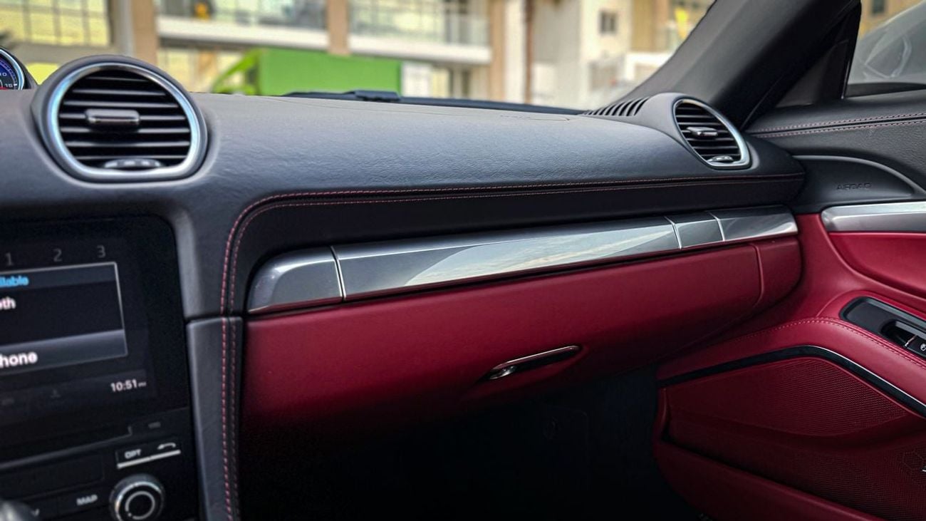 بورش بوكستر 718 GTS 4.0L A/T