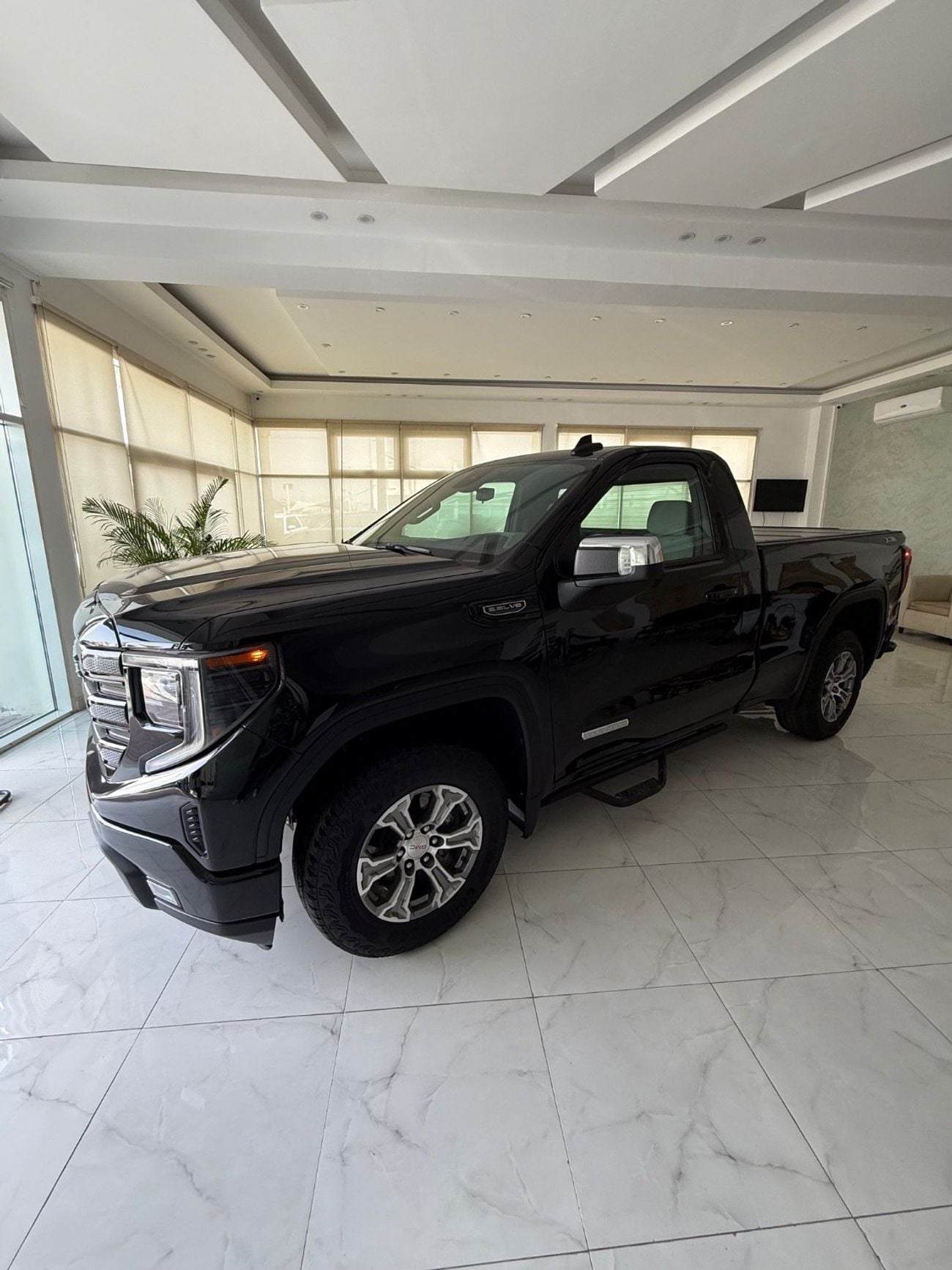 GMC Sierra 5.3L V8 SLT Crew Cab (AWD)