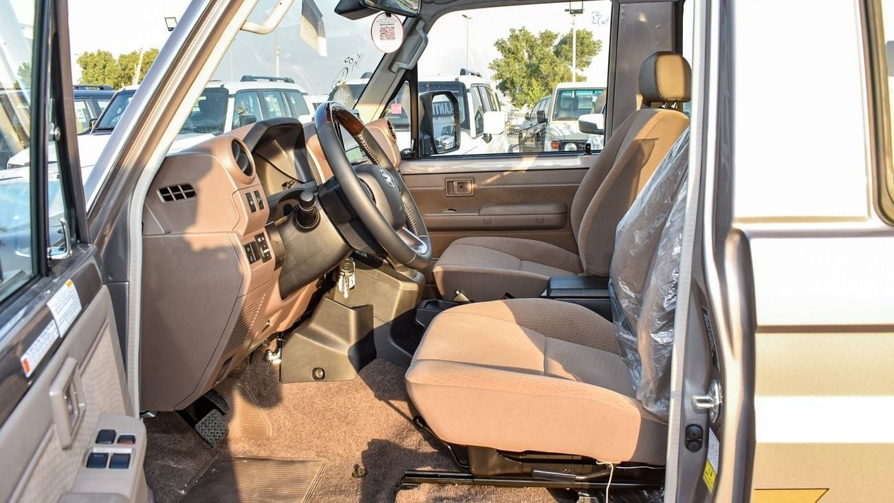 تويوتا لاند كروزر 70 2.8L Diesel