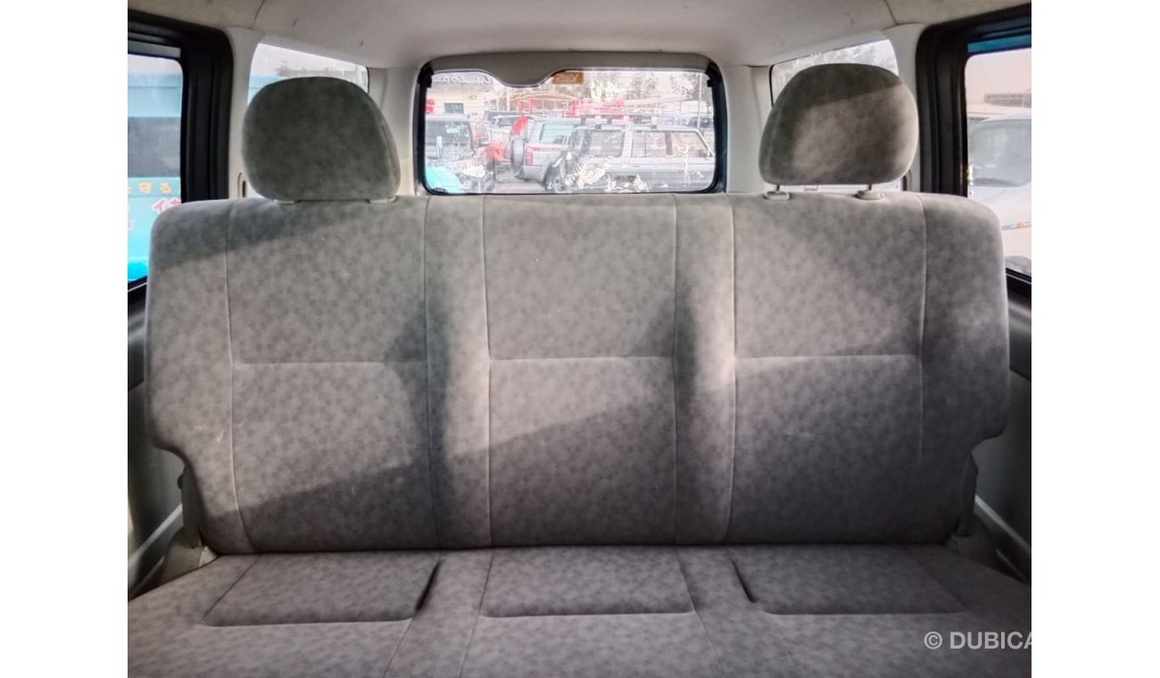 Toyota Hiace TOYOTA HIACE VAN RIGHT HAND DRIVE (PM1486)