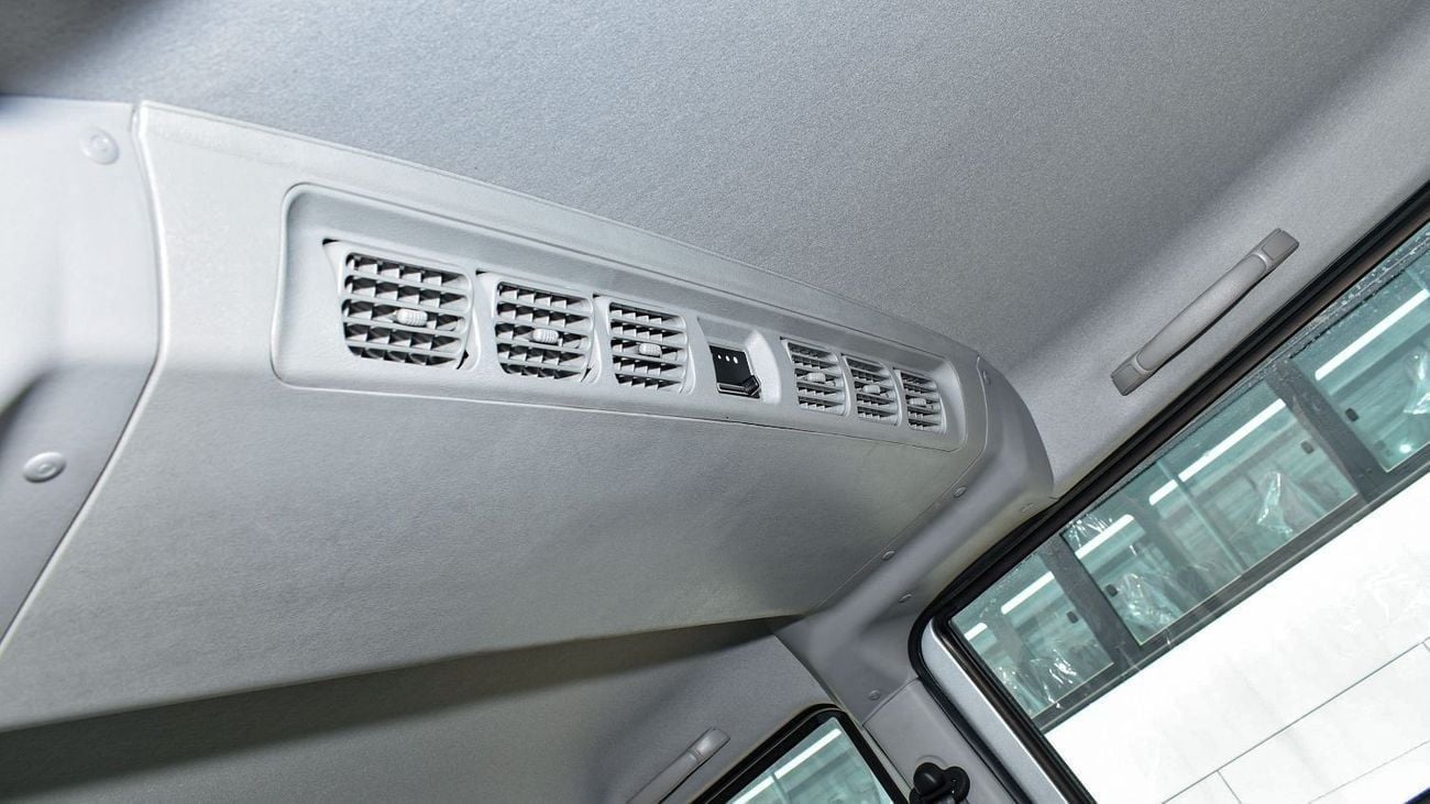 سي إم سي فيريكا Veryca Window Van || Passenger Van 8 Seater