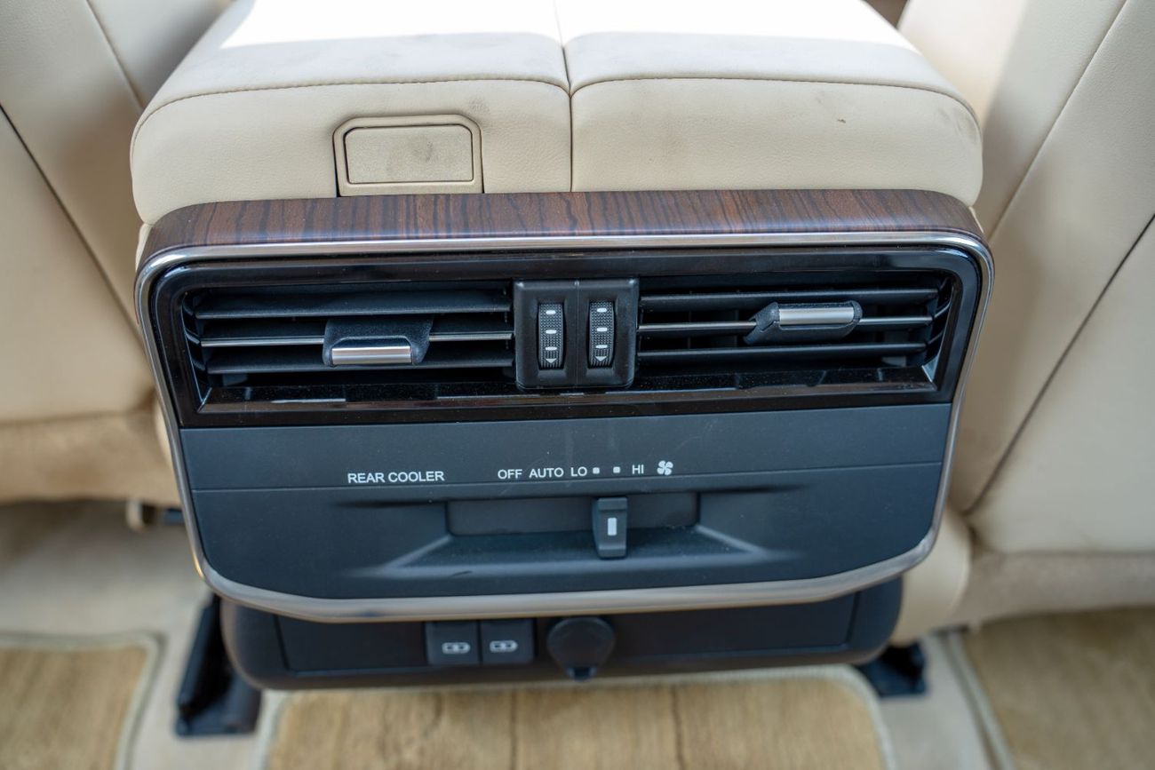 Toyota Land Cruiser GXR3 3.3L