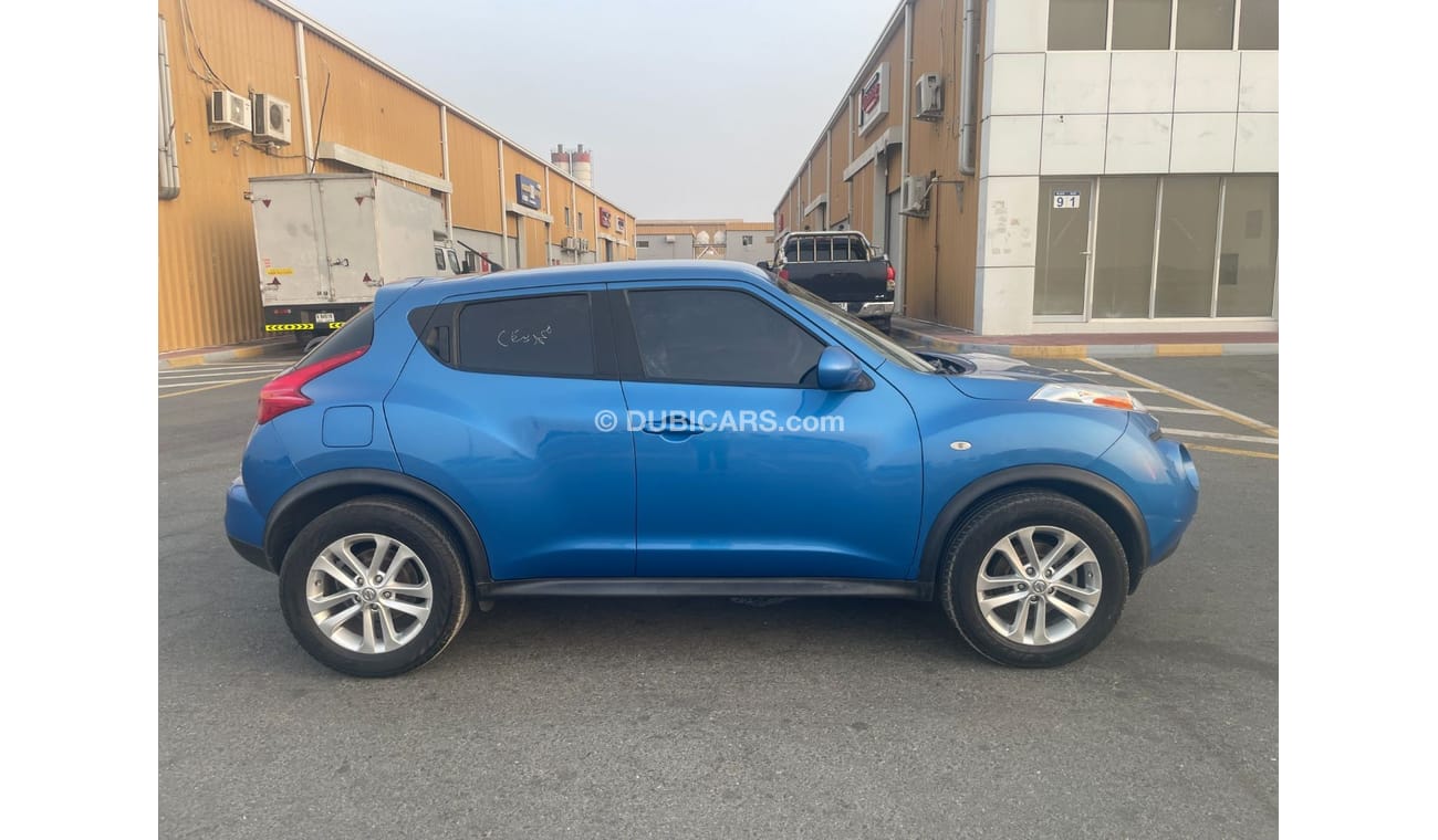 نيسان جوك موديل 2012 ماكينة 1600 سي سي - نظيفة جدا / بدون حوادث