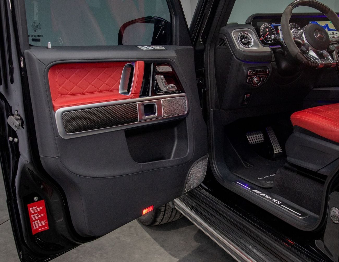 Mercedes Benz G63 AMG Double Night Package