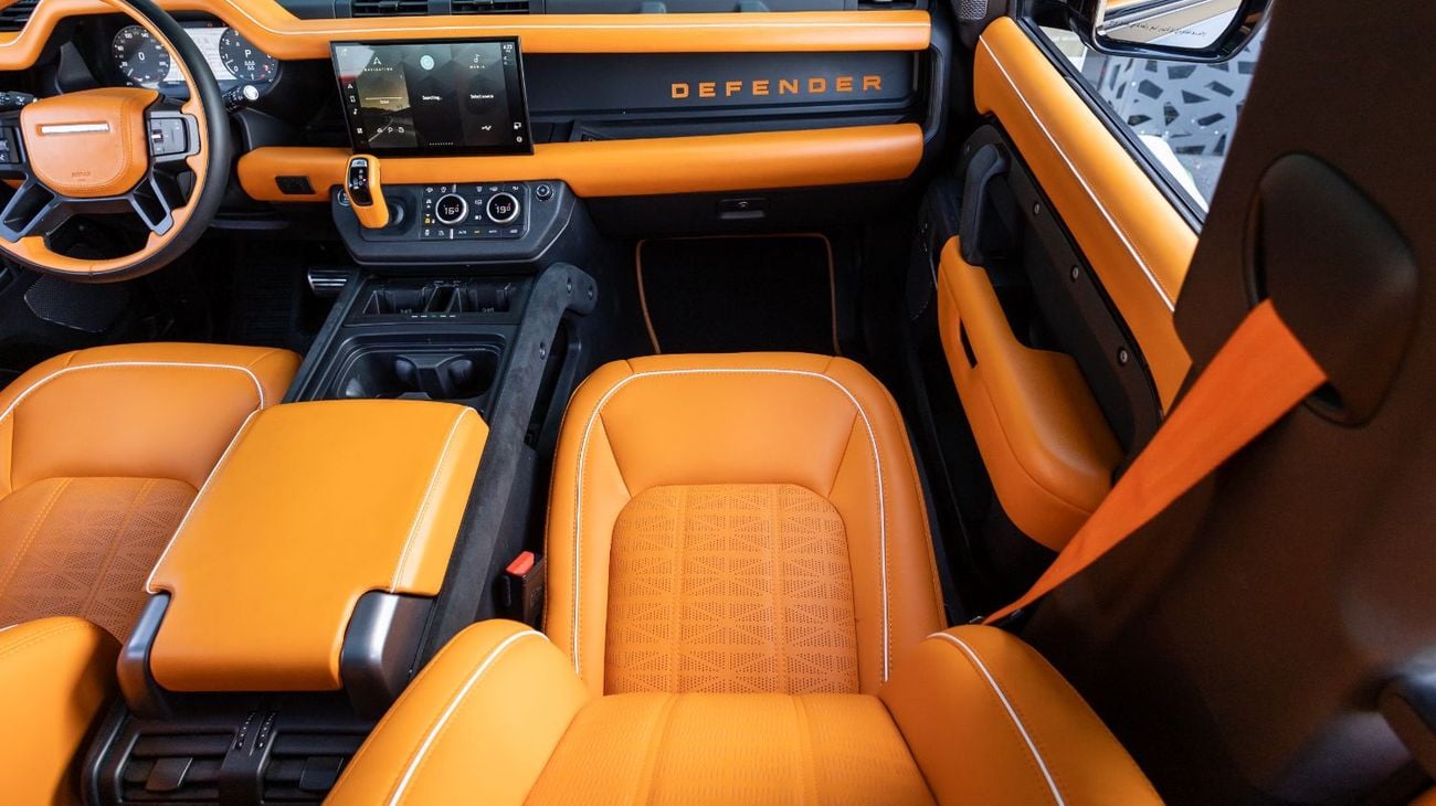 Land Rover Defender P400 110 SE 3.0L (5 Seater)