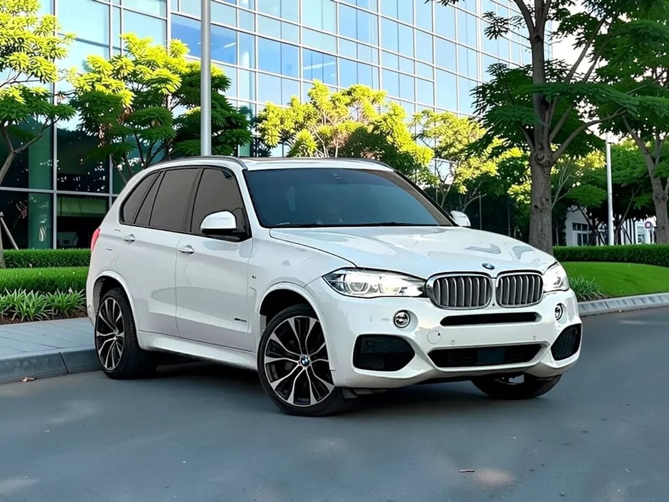 بي أم دبليو X5 50i M SPORT