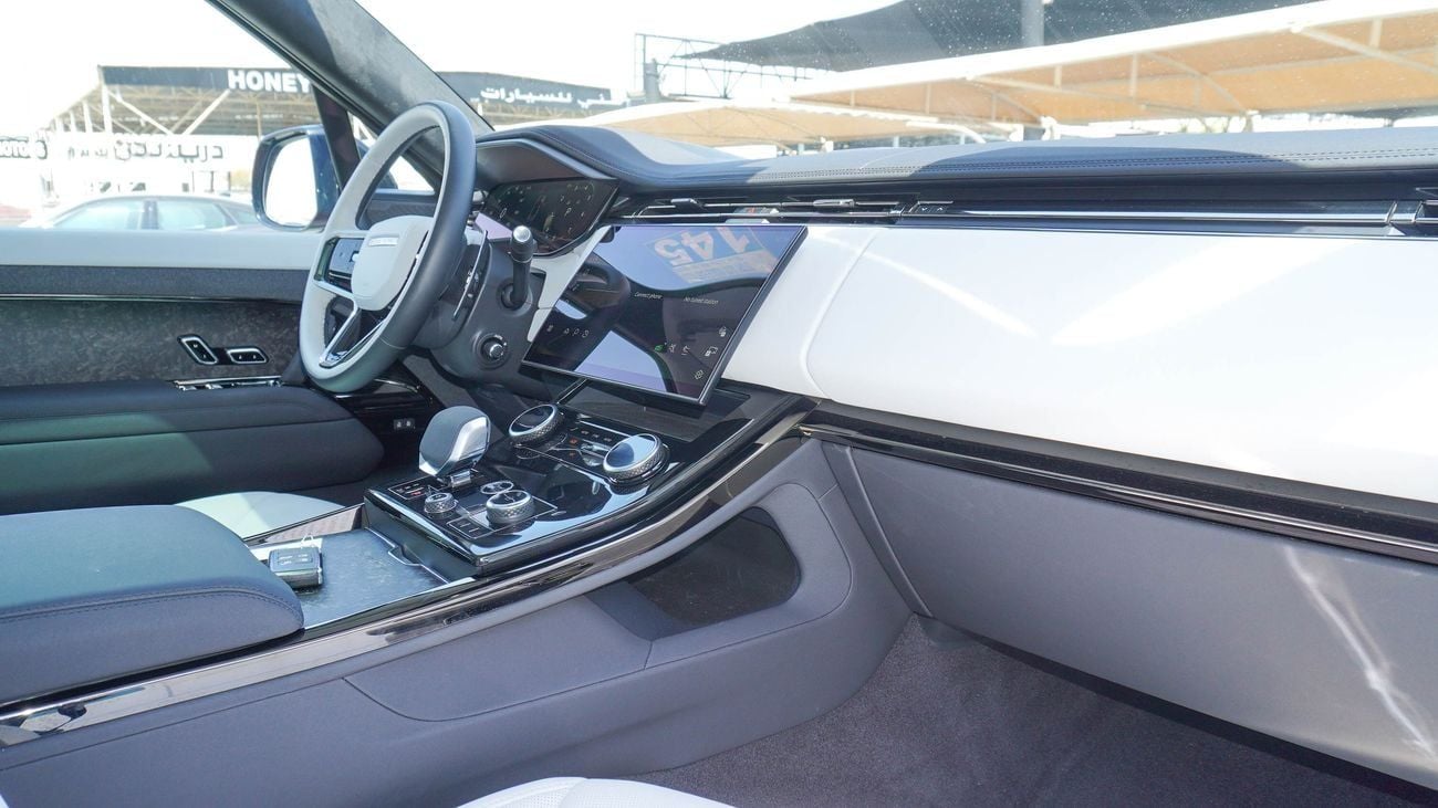 لاند روفر رينج روفر سبورت FIRST EDITION P530