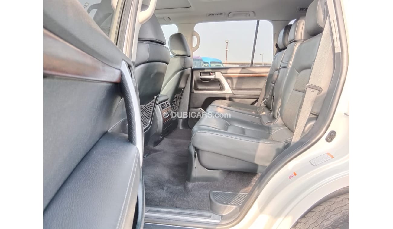 تويوتا لاند كروزر TOYOTA LAND CRUISER RIGHT HAND DRIVE (PM1544)