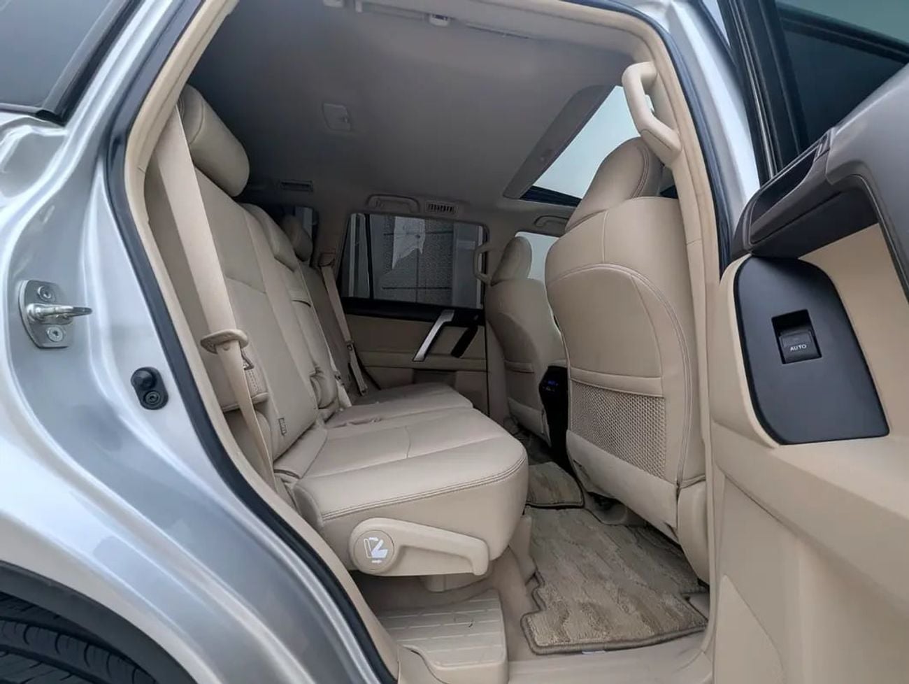 Toyota Prado TX-L Top full Option V6 4.0L GCC specs Excellent Condition