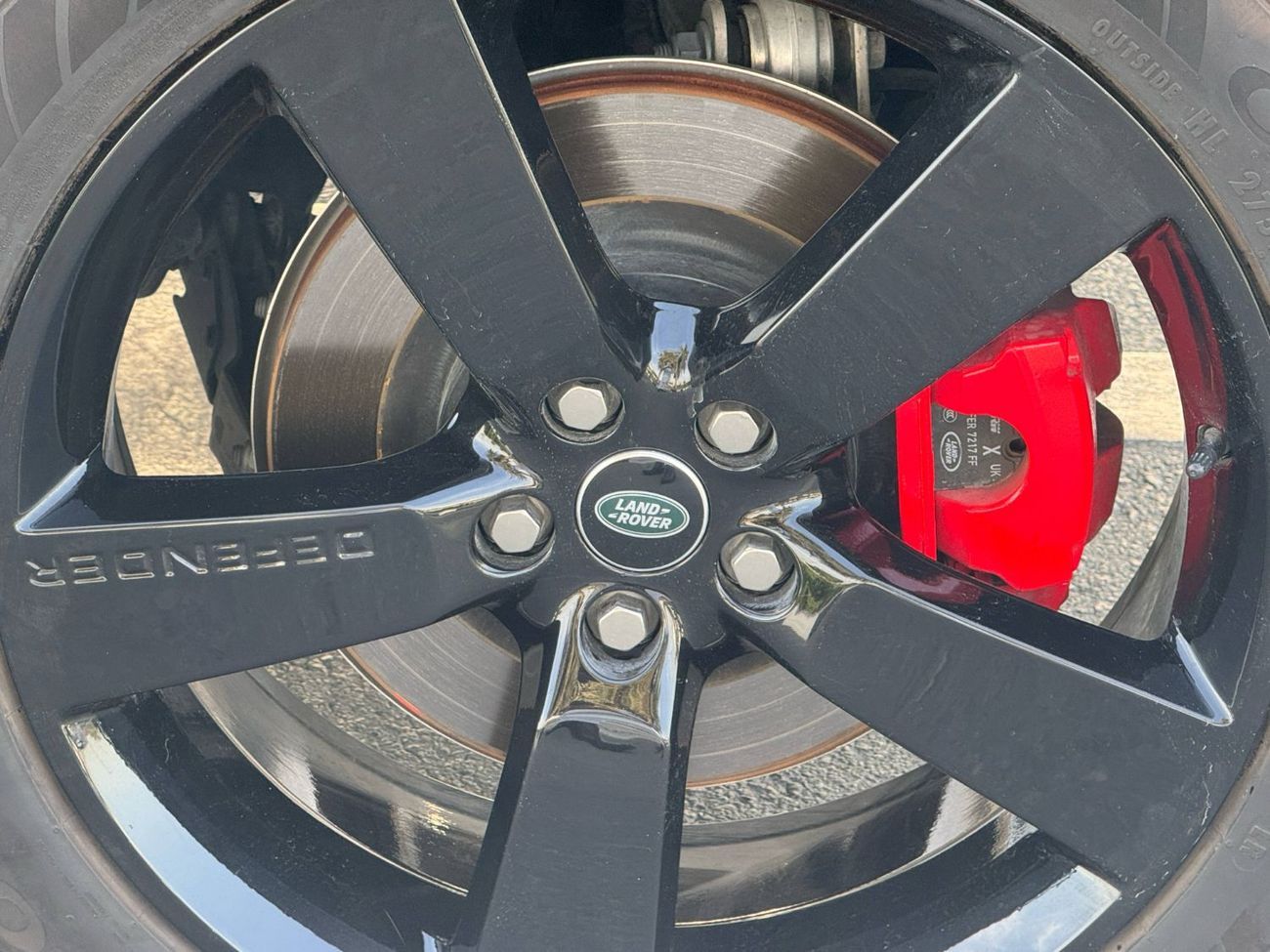 لاند روفر ديفندر P400 110 HSE 3.0L (5 Seater)