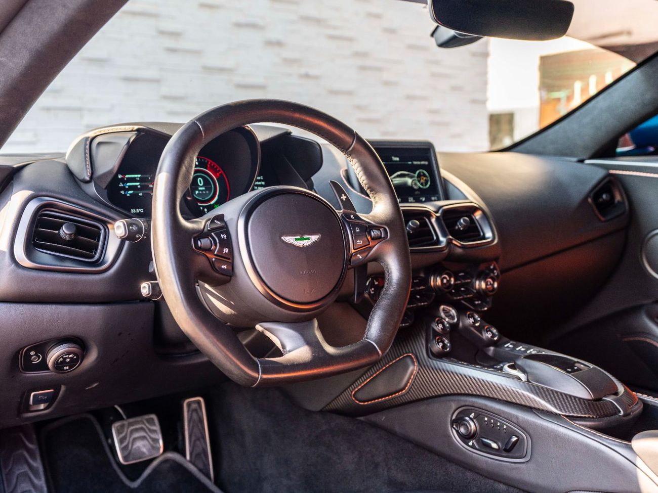 Aston Martin Vantage S