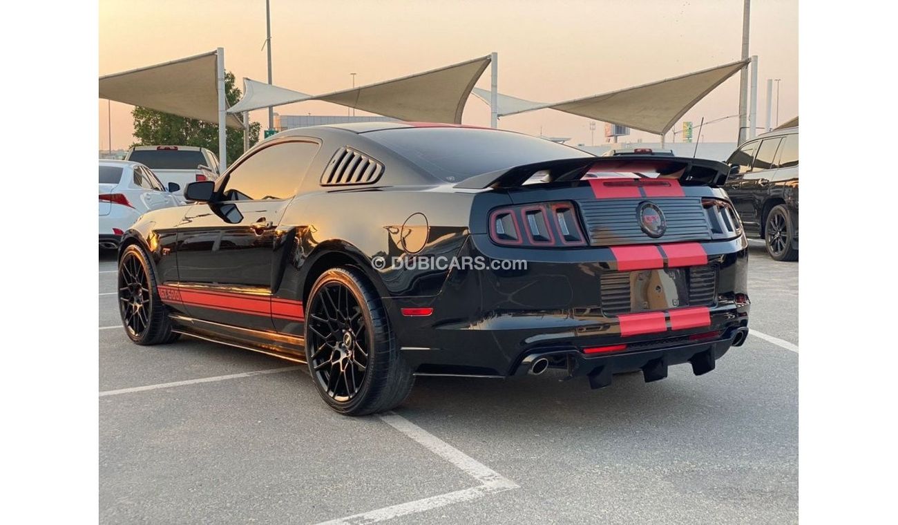 Ford Mustang Ford Mustang 8 cylinder 2010 perfect condition