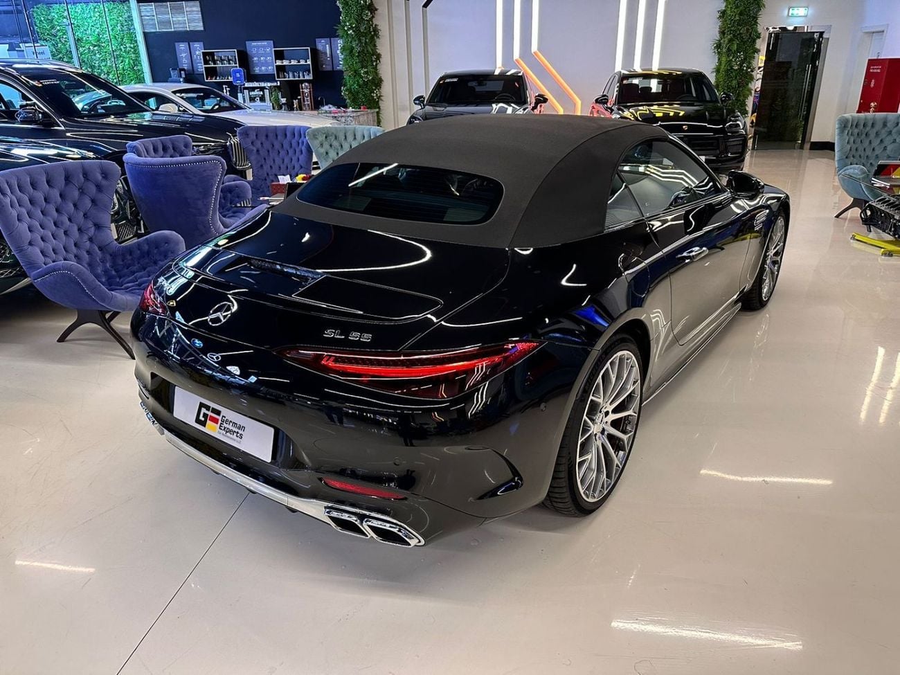 مرسيدس بنز SL 55 AMG Roadster 4Matic+