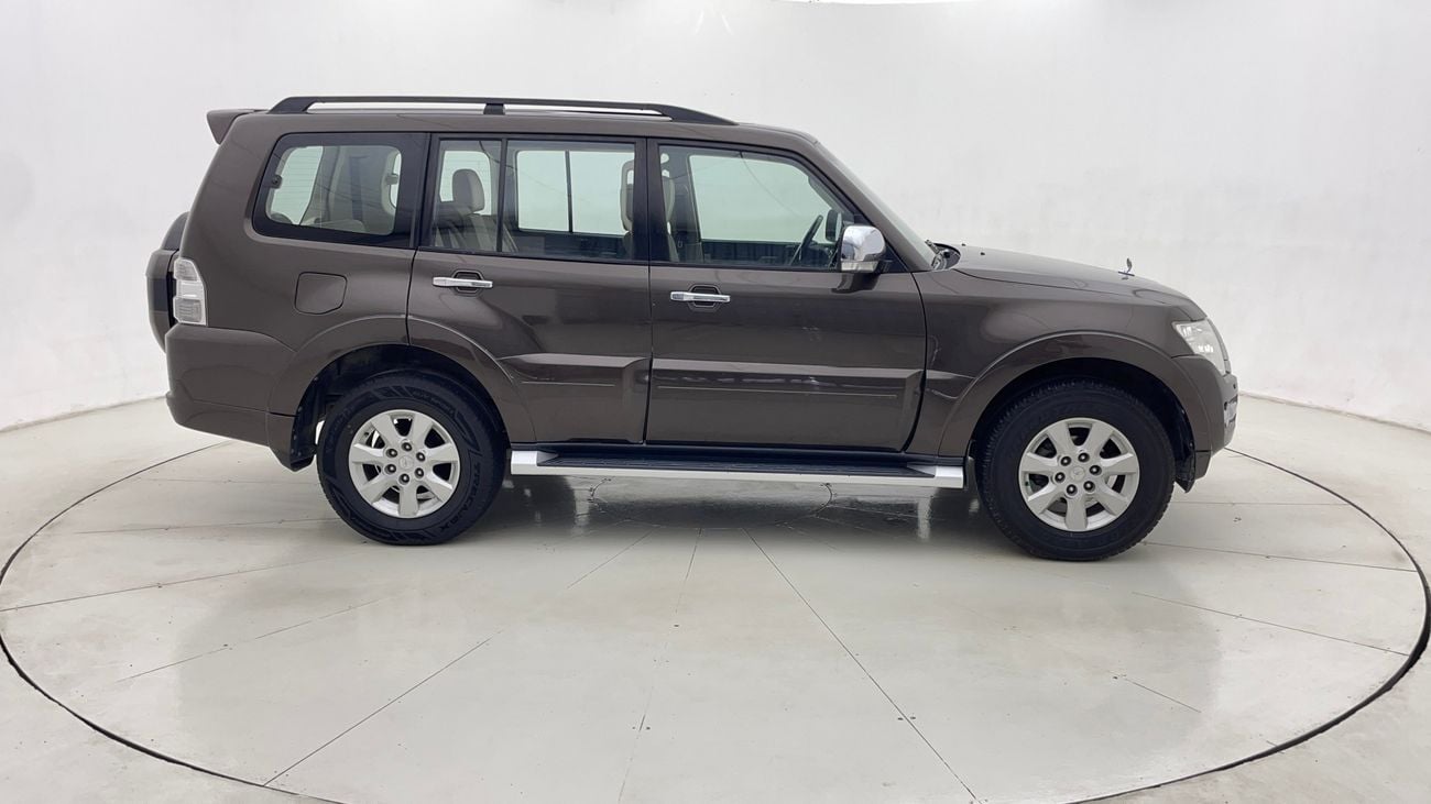 Mitsubishi Pajero GLS Highline 3.8L (274 HP) 2017 GLS HIGHLINE | AED 1228/Month | 0 DP | 30 Day Return | Warranty | Se