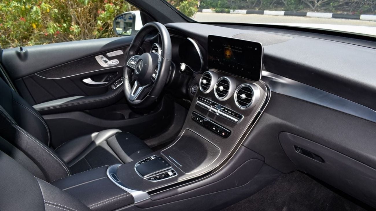 Mercedes-Benz GLC 300 4MATIC Mercedes GLC300 AMG / 2022 / USA