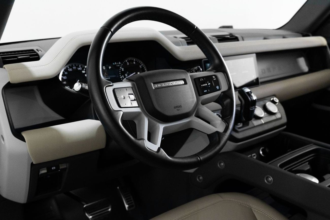 Land Rover Defender 110 SE P300 2.0L