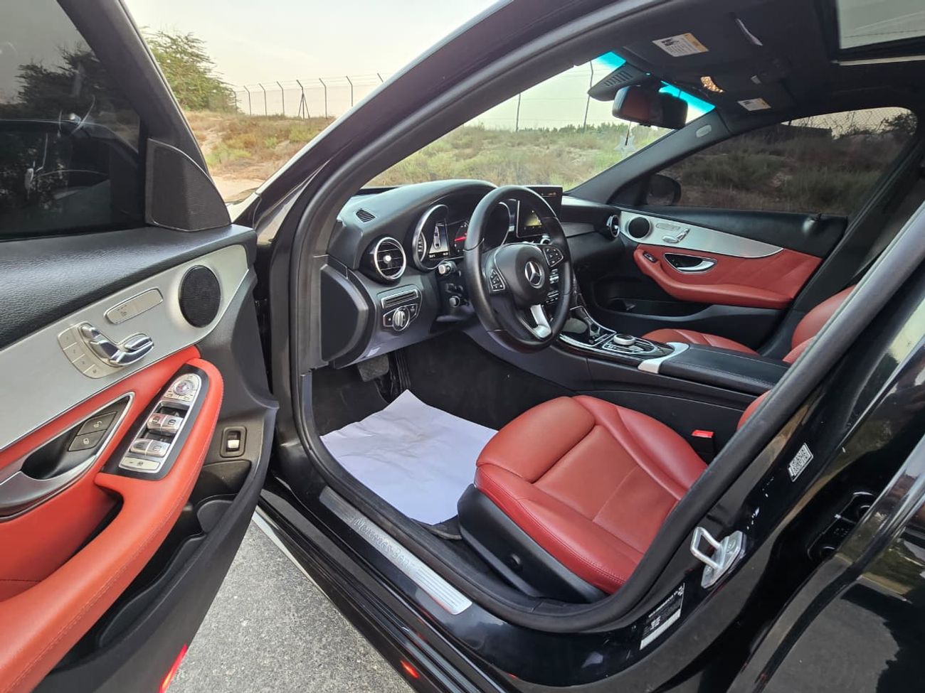 Mercedes-Benz C 300 Premium 2.0L MERCEDES C-300 2018 US BODYKIT C-63 AMG // FULL OPITION // PERFECT CONDITION