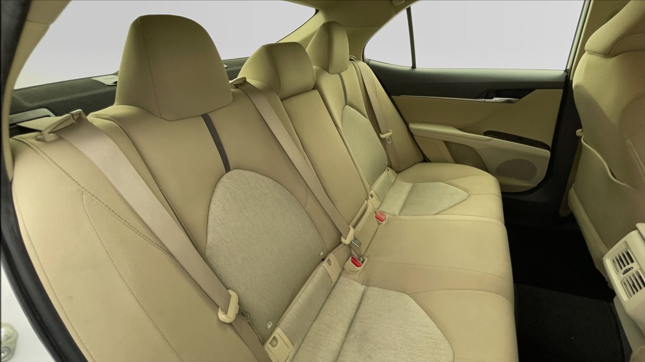 تويوتا كامري S 2.5 | بدون دفعة مقدمة | اختبار القيادة في المنزل