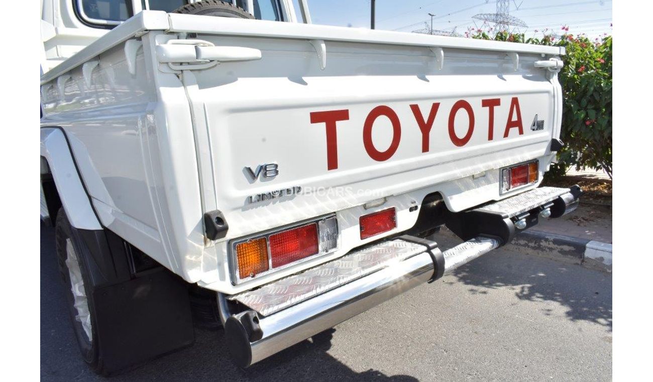 Toyota Land Cruiser Pick Up Double Cab LX Limited V8 4.5L Diesel Manual Transmission