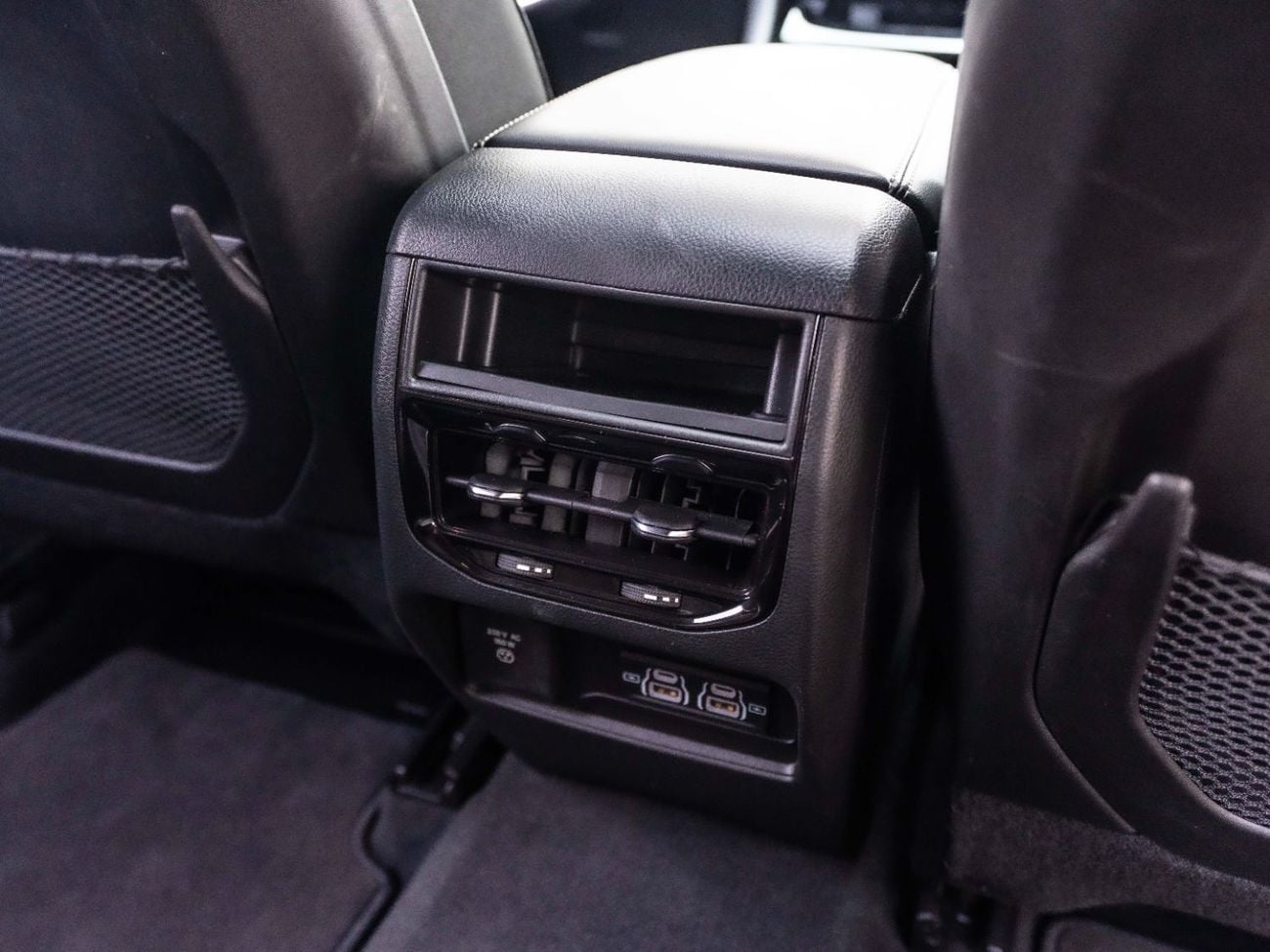 Jeep Grand Cherokee Laredo 3.6L 4WD
