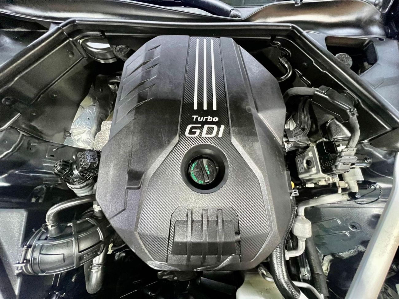 Kia Stinger 2.0T 2.0L warranty one year bank financie available 0 dawon payment