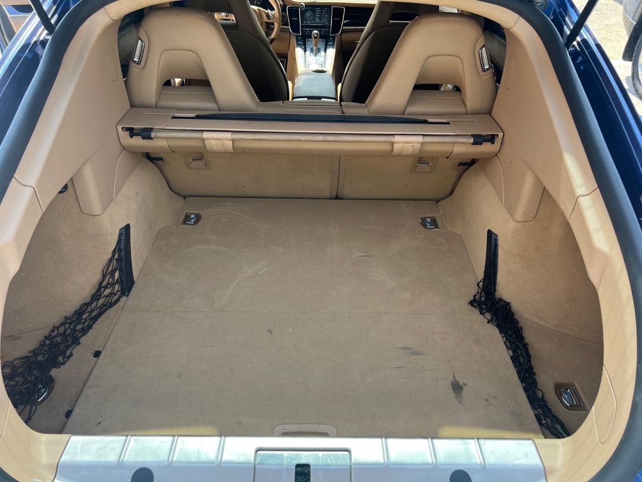 Porsche Panamera Std 3.6L (296 HP) Panamera | 3.6L | V6 | GCC