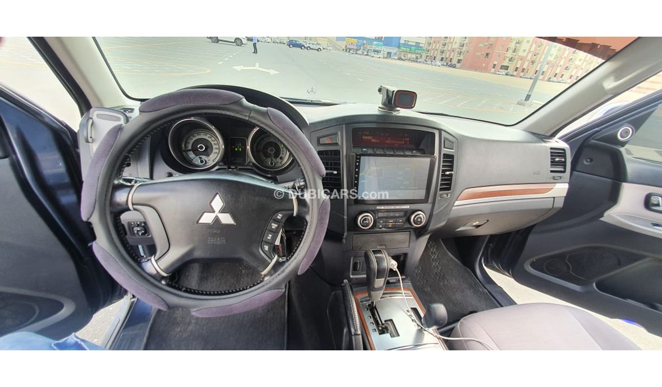 Mitsubishi Pajero V6 3.0 mid option