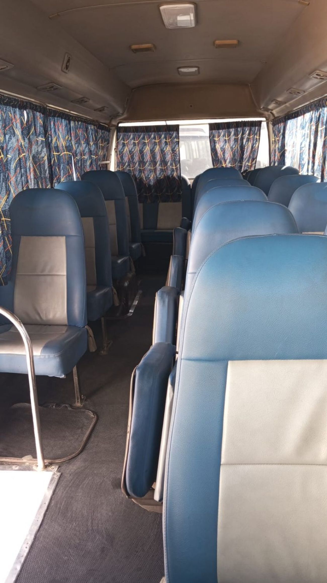 Toyota Coaster 1HZ / Disel / school bus