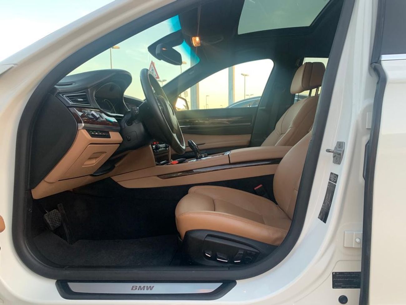 BMW 750Li Exclusive BMW 750 Li_TWIN POWER TERBO _GCC_2015_Excellent Condition _Full option